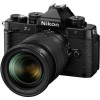 Nikon Zf ohišje + Z 24-70/4 S + Smallrig držalo