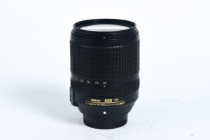 NIKON objektiv NIKKOR AF-S DX 18-140/3,5-5,6G ED VR IF - RABLJEN