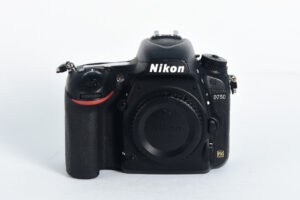 NIKON D750 - RABLJEN NIKON D750 - RABLJEN