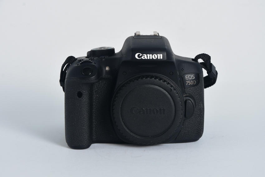 canon d750 1