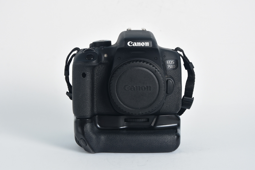canon d750 3