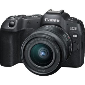 CANON EOS R8 + RF 24-50/4,5-6,3 IS STM