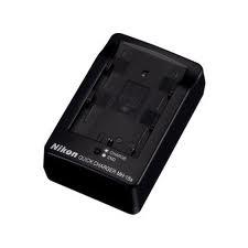 NIKON aku polnilec MH-18a