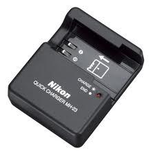 NIKON aku polnilec MH-23