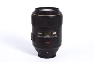 NIKON objektiv NIKKOR AF-S 105/2,8G VR IF-ED Micro - rabljen NIKON objektiv NIKKOR AF-S 105/2,8G VR IF-ED Micro - rabljen