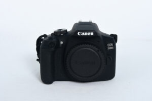 CANON EOS 2000D - rabljen CANON EOS 2000D - rabljen