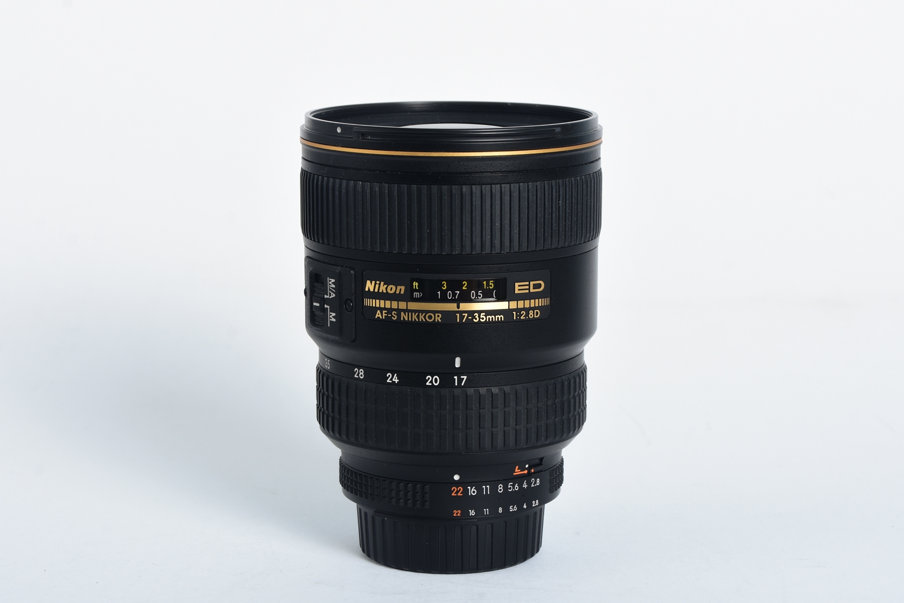 NIKON objektiv NIKKOR AF-S 17-35/2,8D ED - RABLJEN