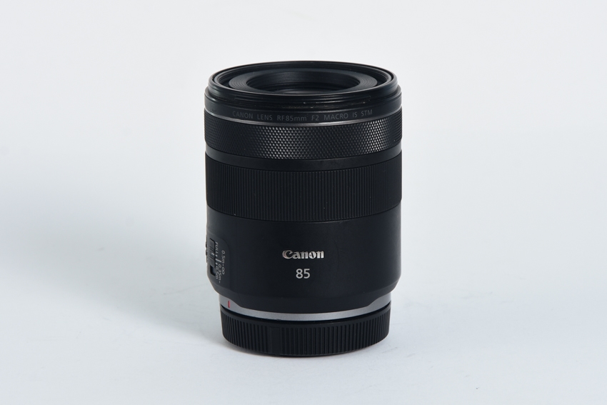 CANON objektiv RF 85/2 IS STM Macro -rabljen CANON objektiv RF 85/2 IS STM Macro -rabljen