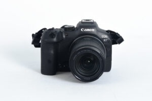 CANON EOS R7 + RF-S 18-150/3,5-6,3 IS STM -rabljen