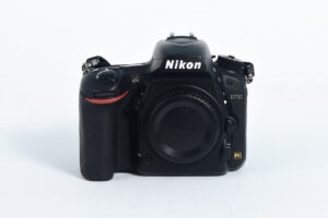 NIKON D750 -rabljen