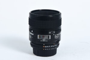 NIKON objektiv NIKKOR AF 60/2,8D -rabljen