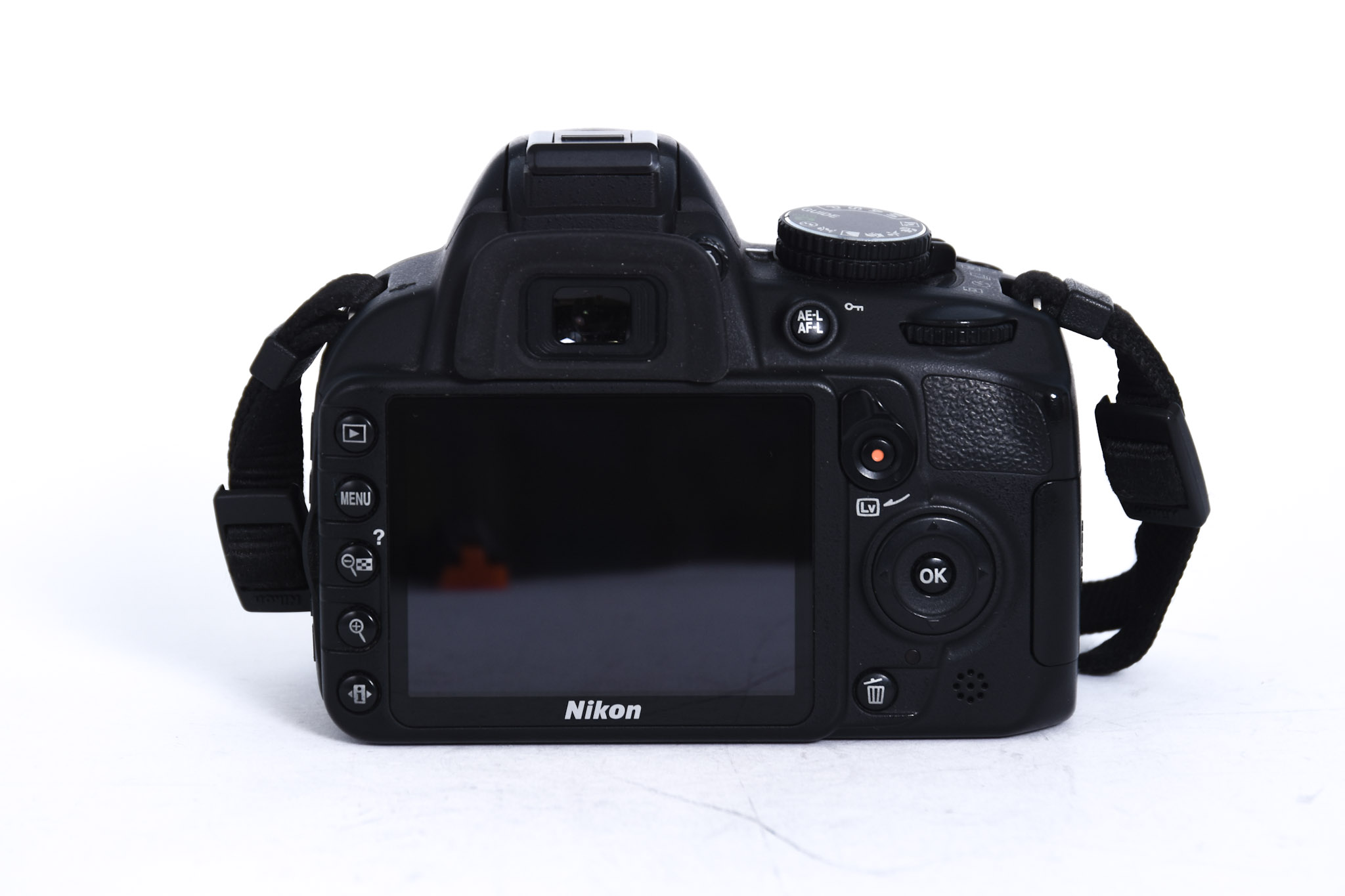 Nikon D3100 -rabljen