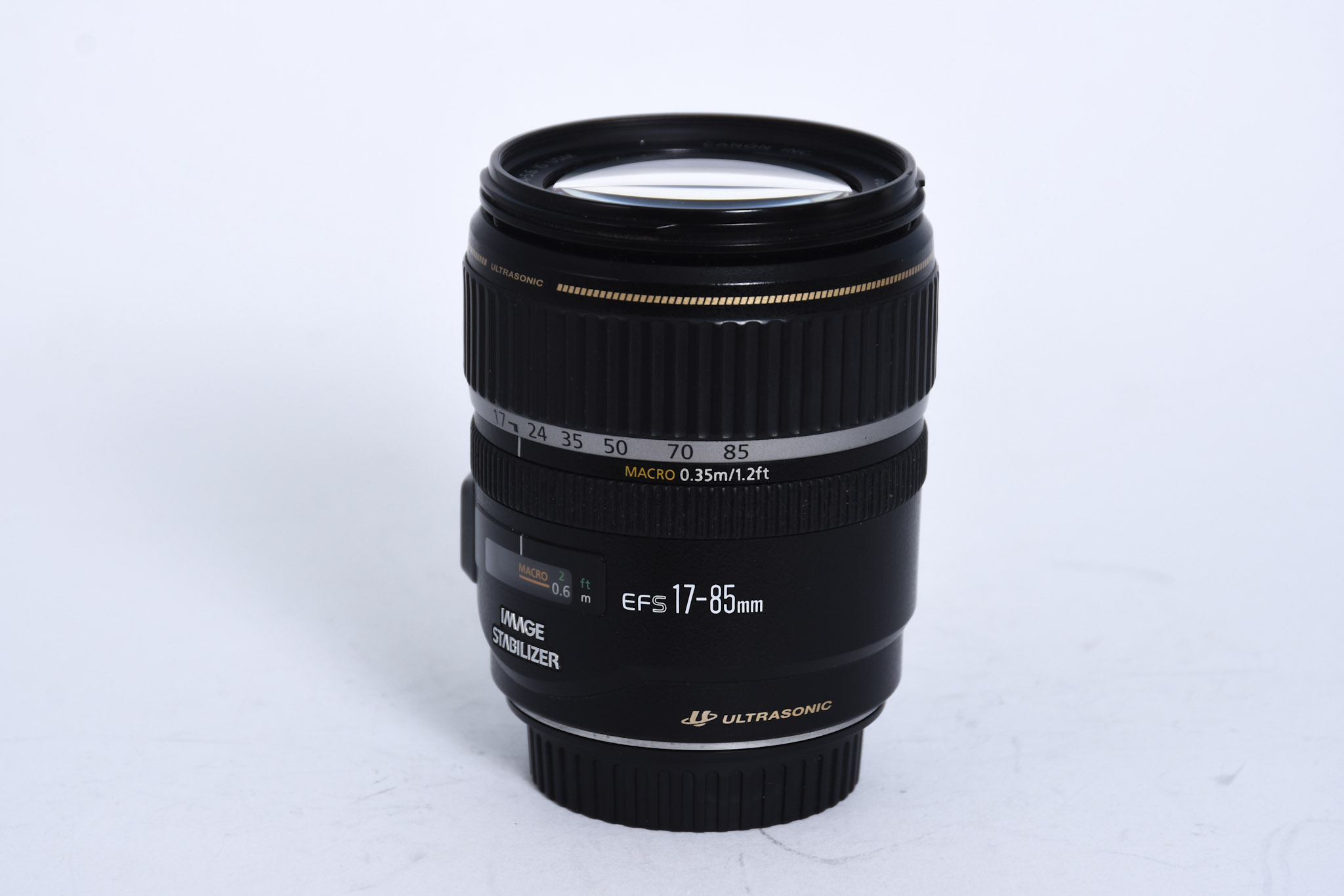 CANON objektiv EF-S 17-85/4-5,6 IS USM -rabljen CANON objektiv EF-S 17-85/4-5,6 IS USM -rabljen