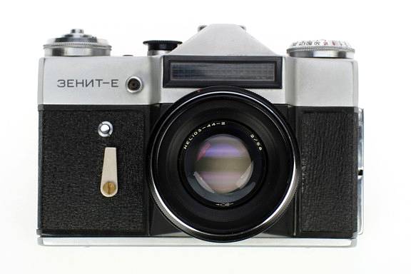 Zenit E (SE Moskva-80) + Helios 58/2 -rabljeno